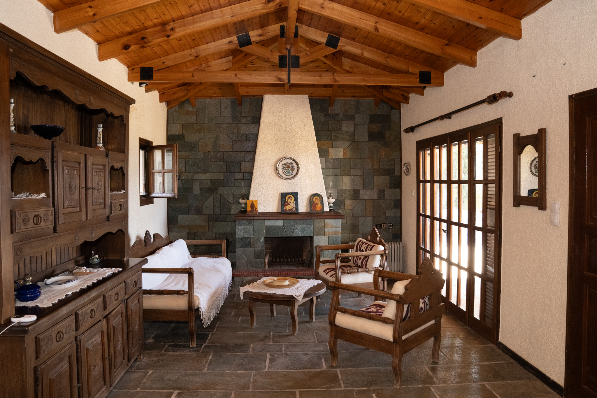 Living room in the Tophill House